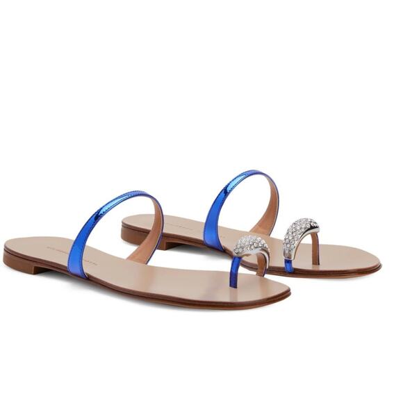 Giuseppe Zanotti Swarovski Crystal-Embellished Toe Ring Metallic Leather Sandals - Picture 2 of 9